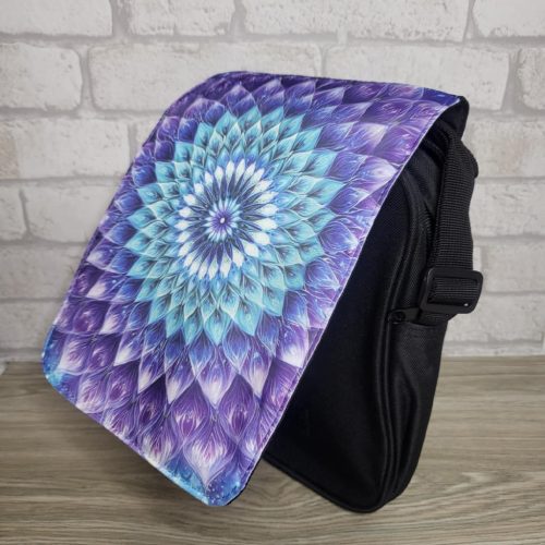 Mandala mintás válltáska