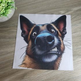 Vicces kutyás szemüvegtörlő